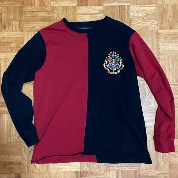 Wizarding World of Harry Potter - Triwizard Tournament Shirt - Universal Orlando - Picture 2 of 5
